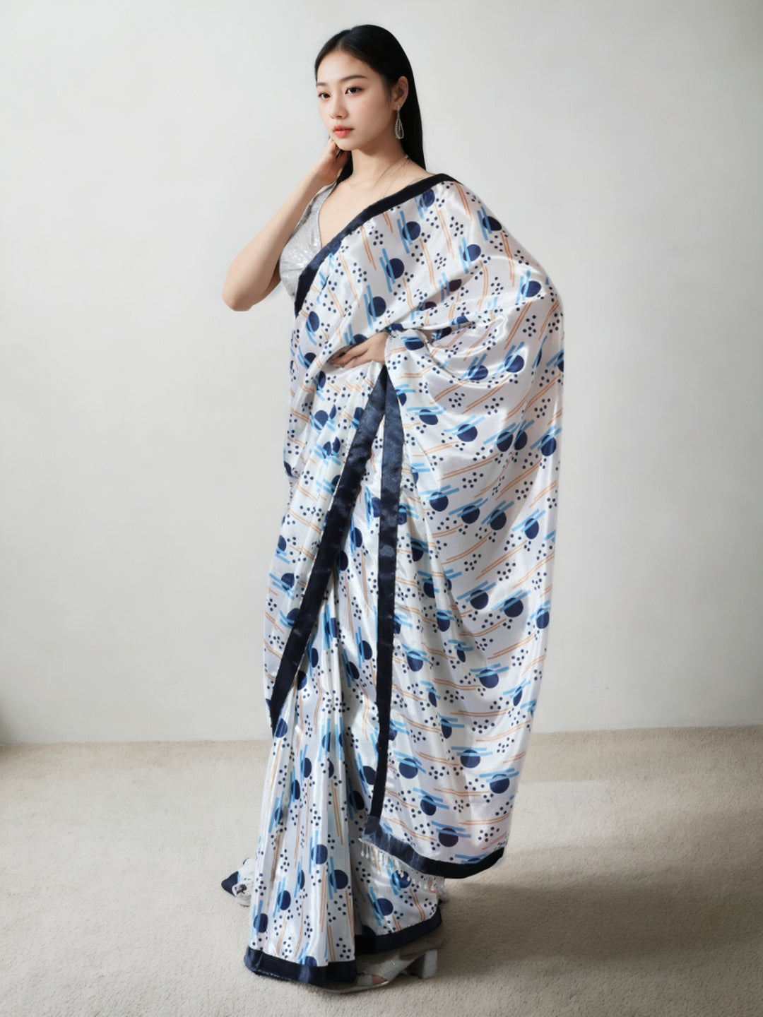 Urban Pallu Woven Design Silk Blend Fusion Saree