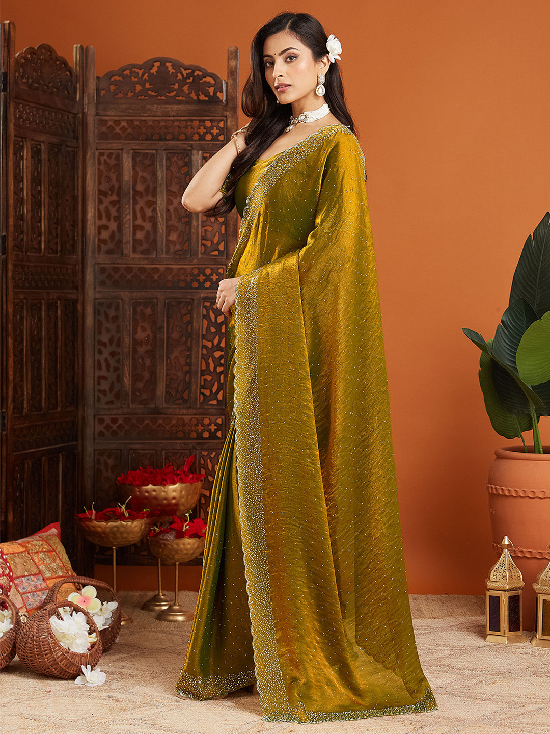 Urban Pallu Embellished Organza Party Saree