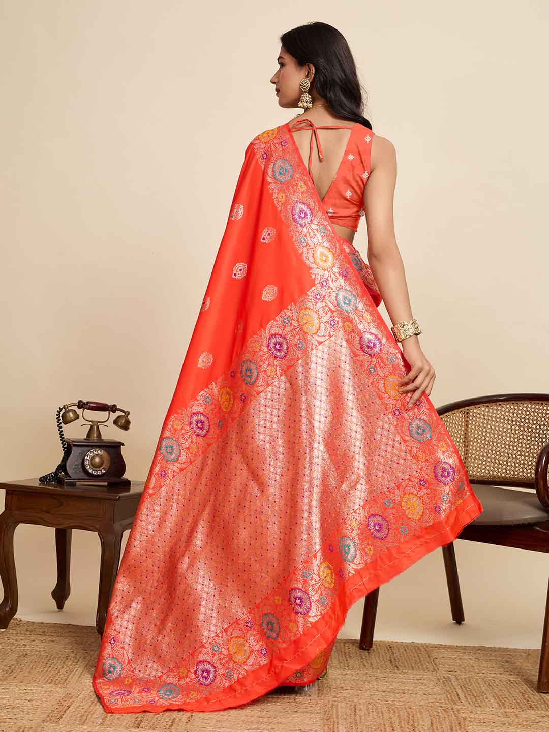 Urban Pallu Woven Design Silk Blend Party Saree