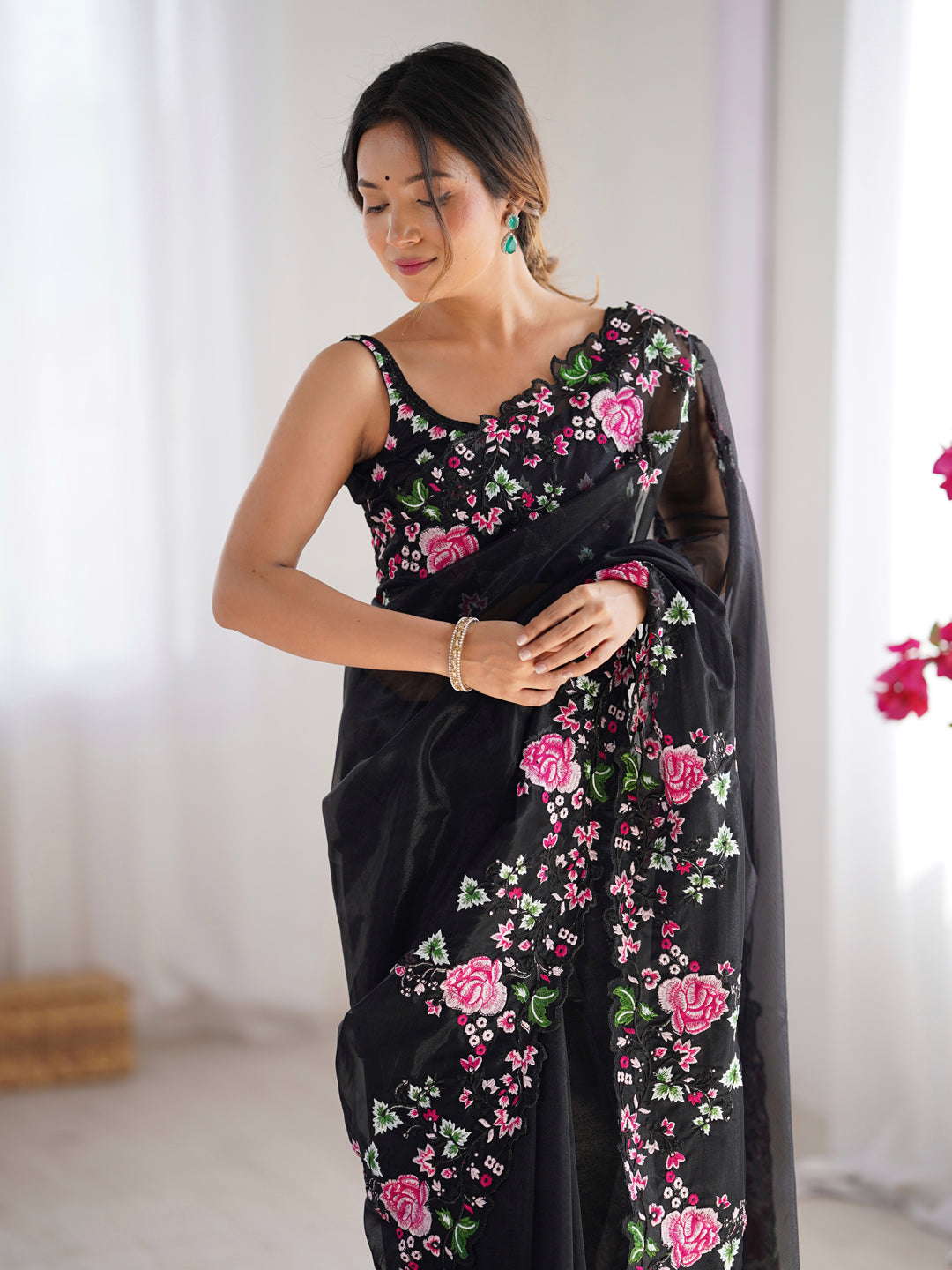 Urban Pallu Floral Embroidered Organza Heavy Work Saree