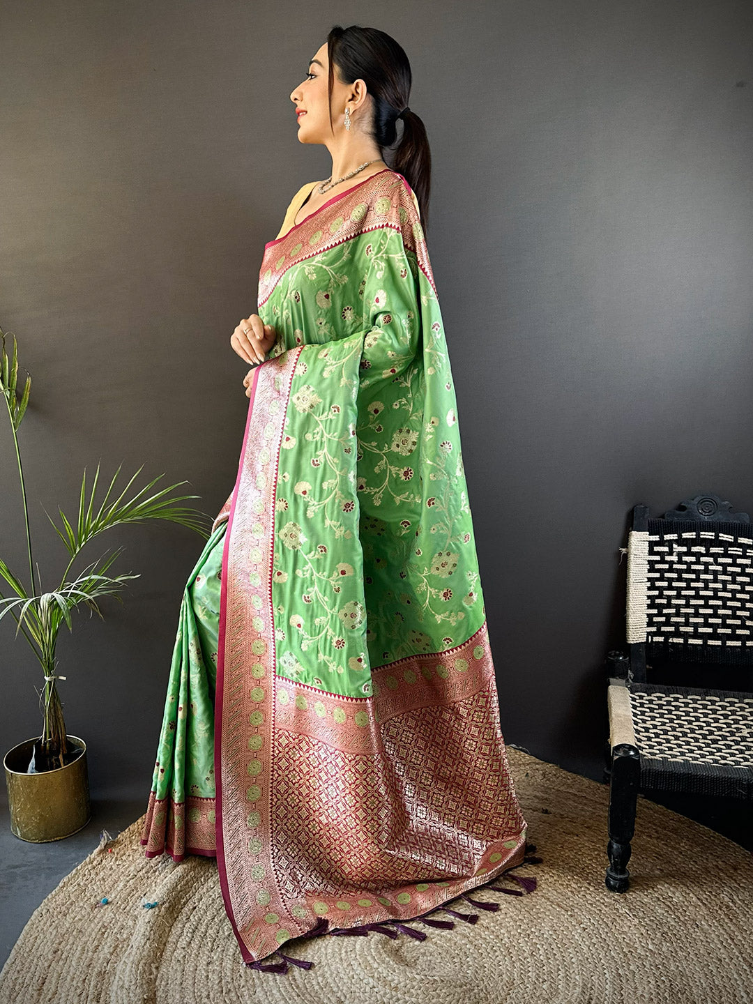 Urban Pallu Woven Design Art Silk Traditional Saree