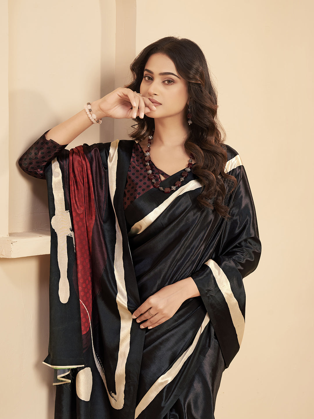 Urban Pallu Printed Poly Silk Work Saree