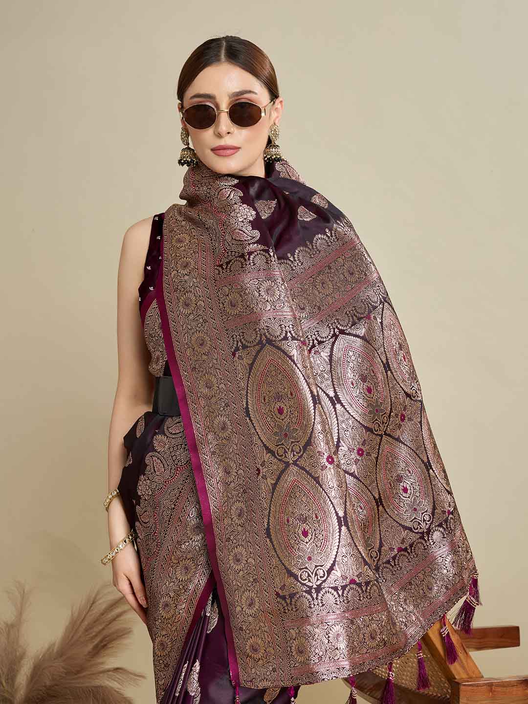 Urban Pallu Woven Design Silk Blend Party Saree