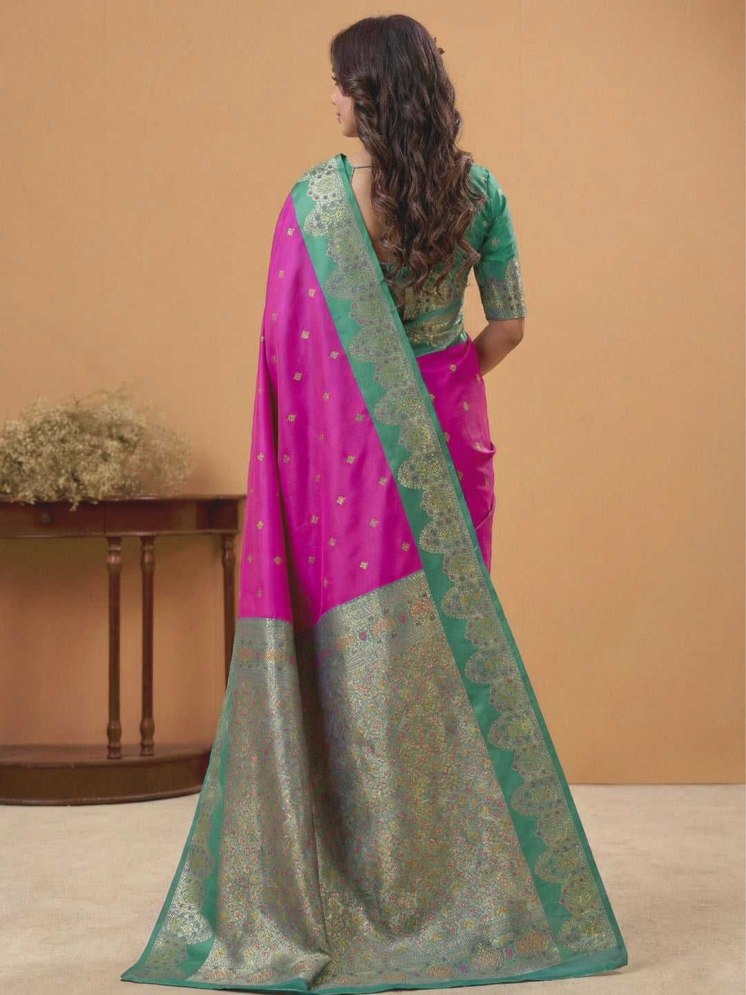 Urban Pallu Solid Silk Blend Festive Saree