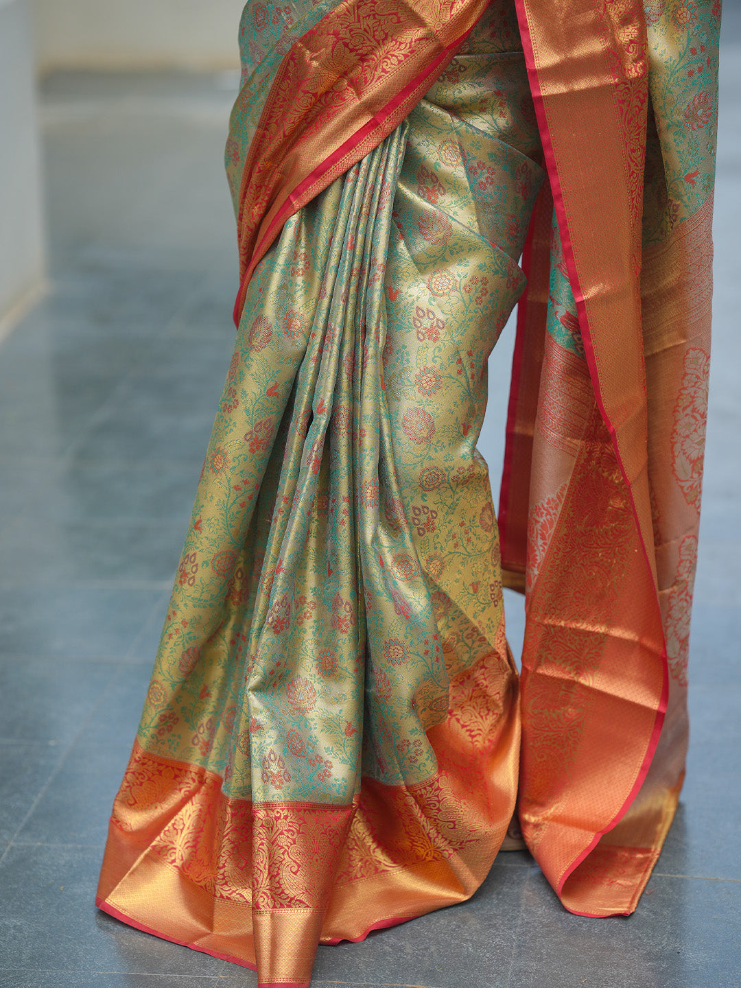 Urban Pallu Woven Design Art Silk Traditional Saree