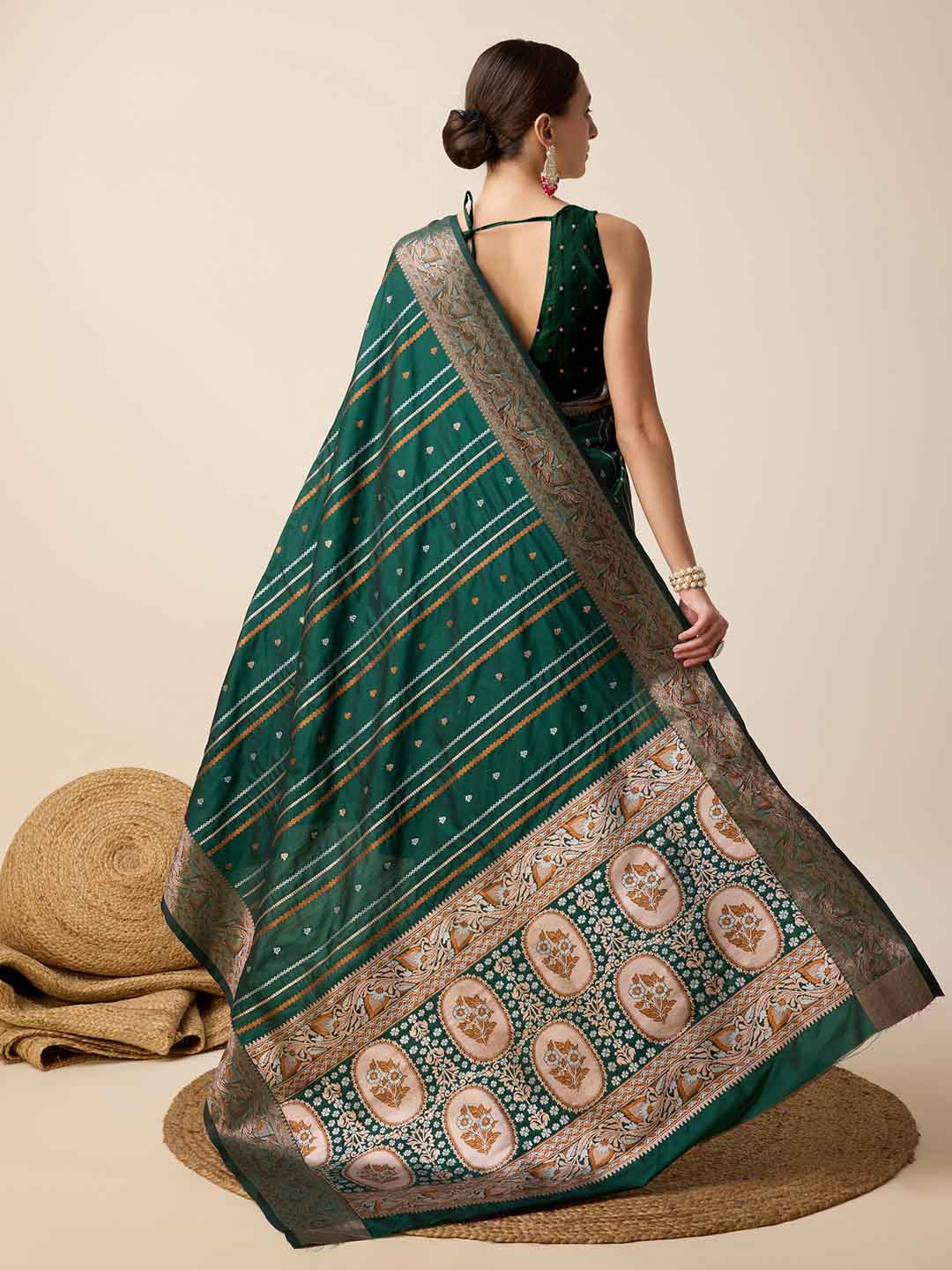 Urban Pallu Woven Design Silk Blend Party Saree