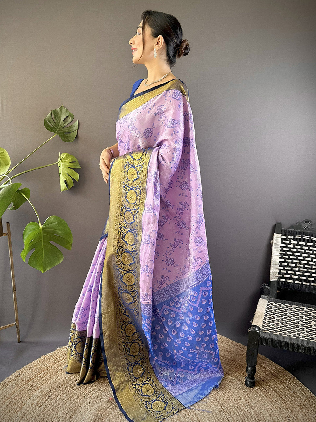 Urban Pallu Woven Design Silk Blend Traditional Saree