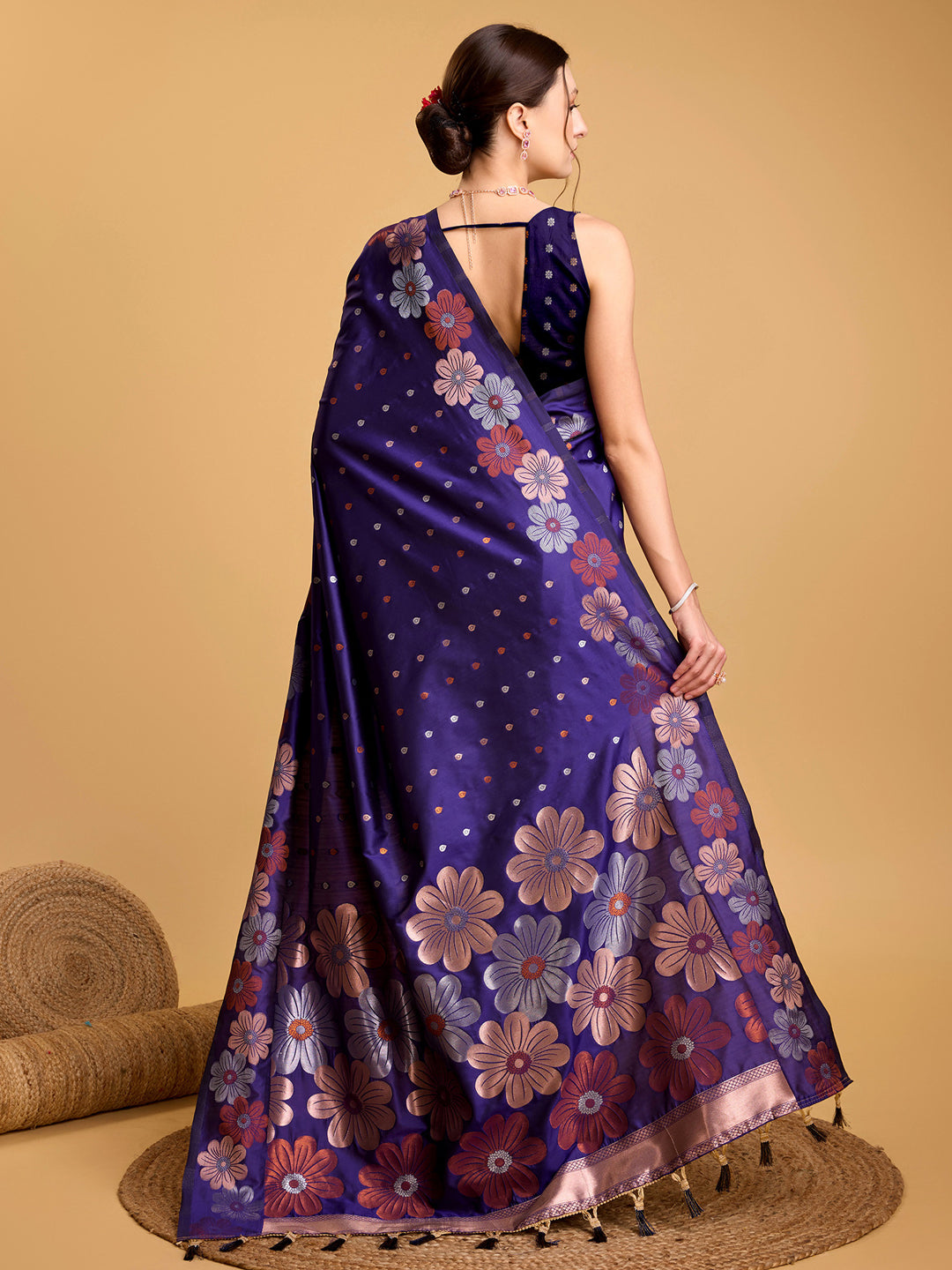 Urban Pallu Woven Design Silk Blend Party Saree