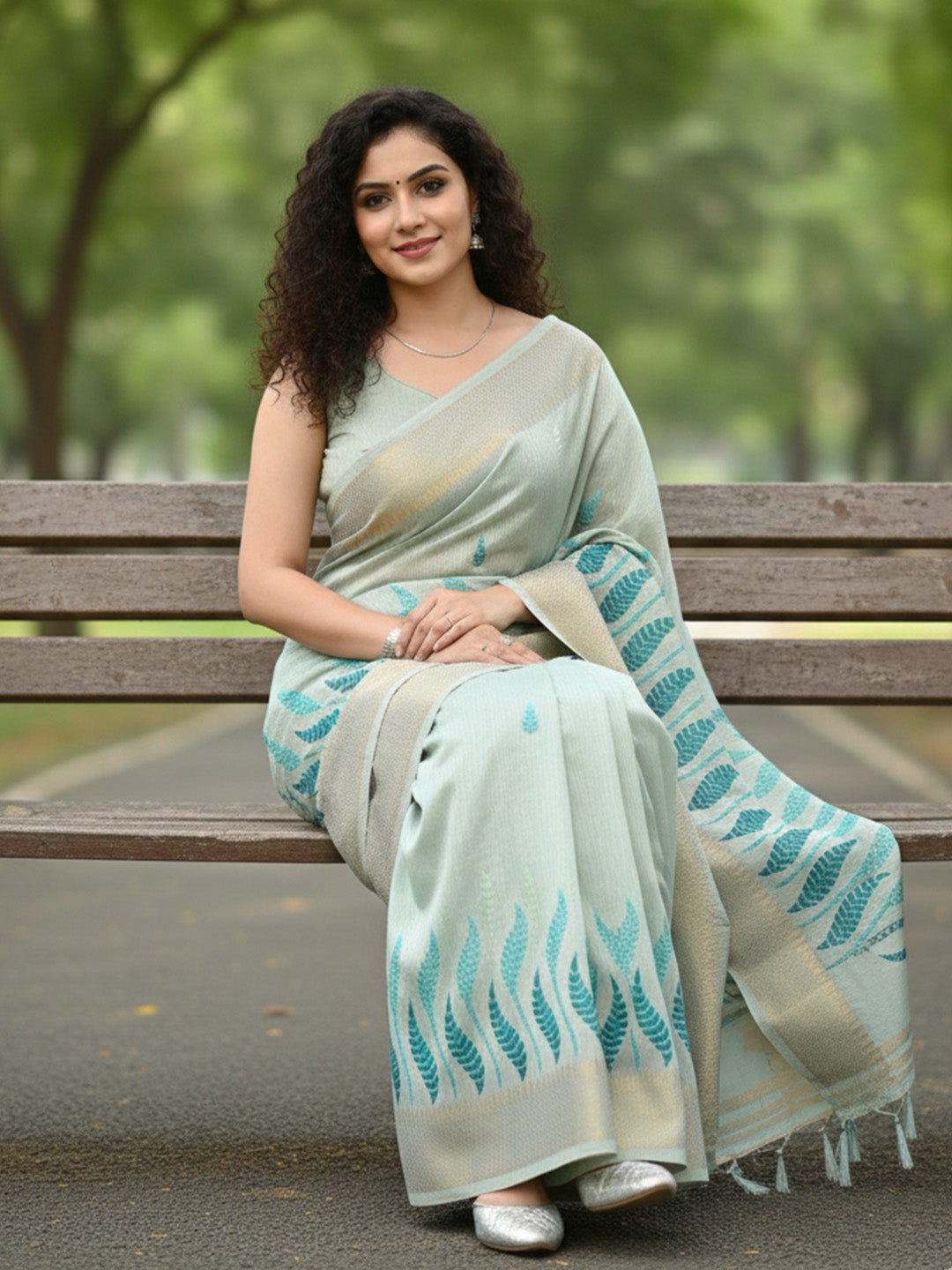 Urban Pallu Floral Sequinned Silk Blend Fusion Saree