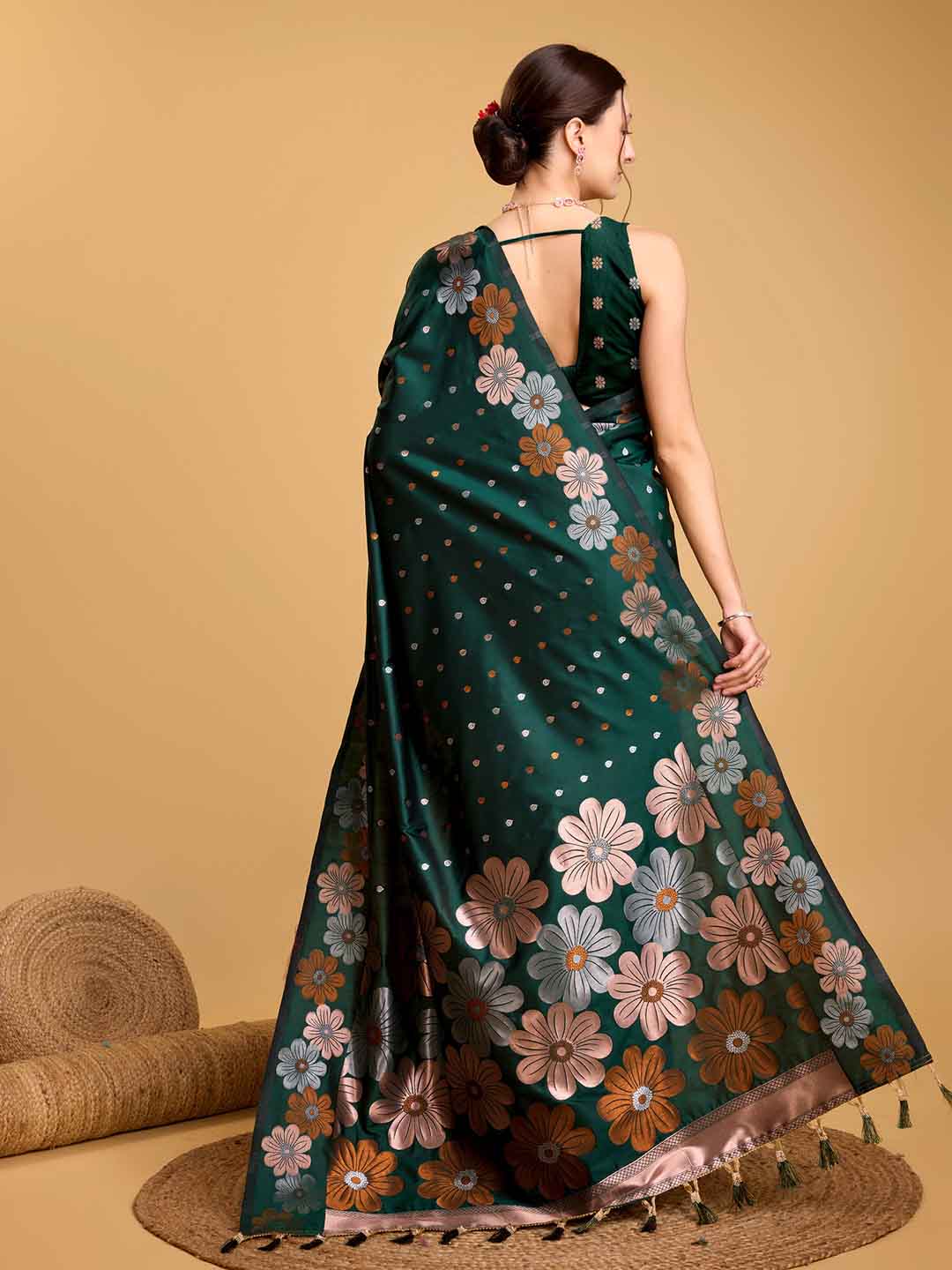Urban Pallu Woven Design Silk Blend Party Saree