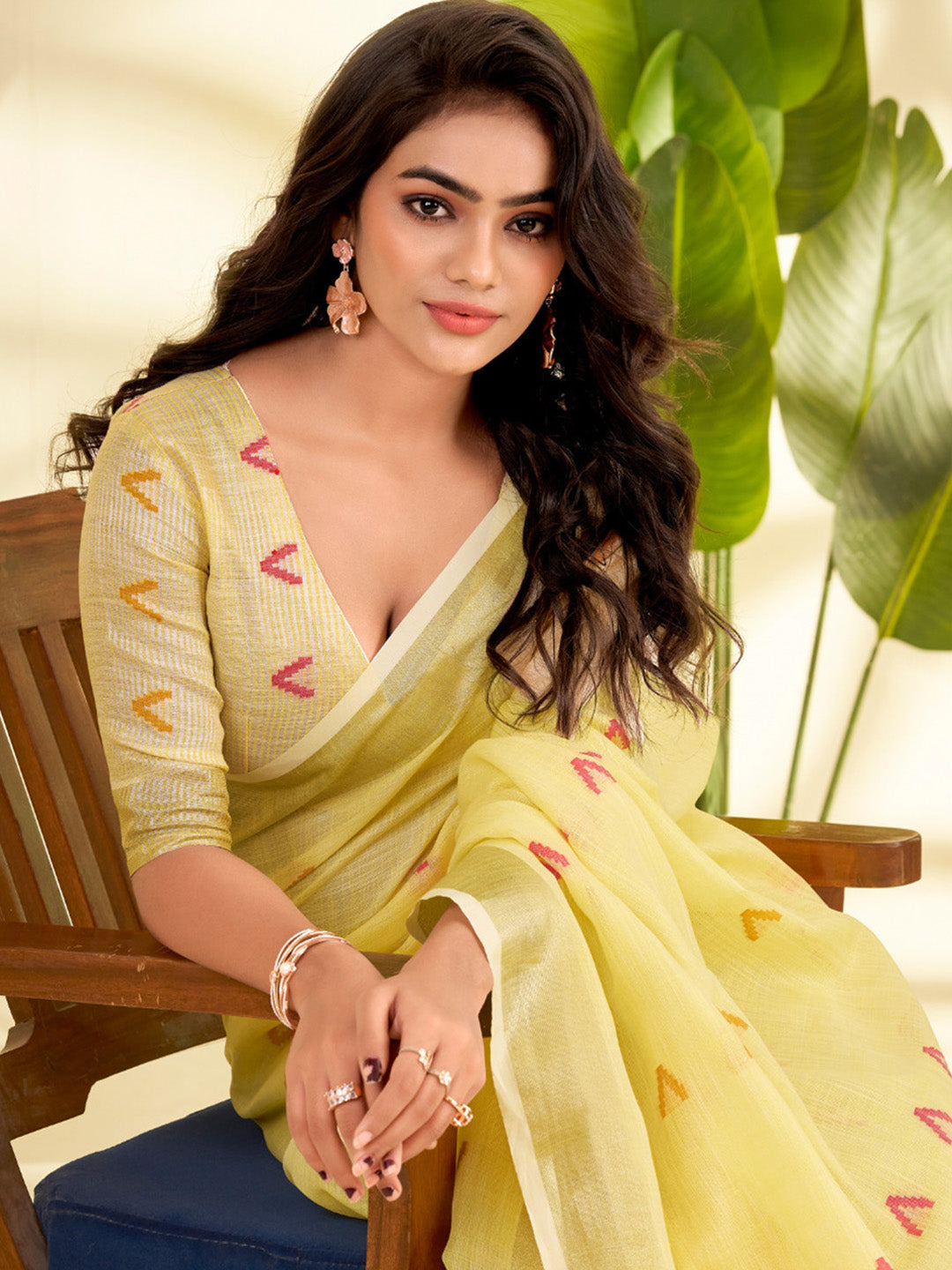 Urban Pallu Woven Design Cotton Blend Daily Saree