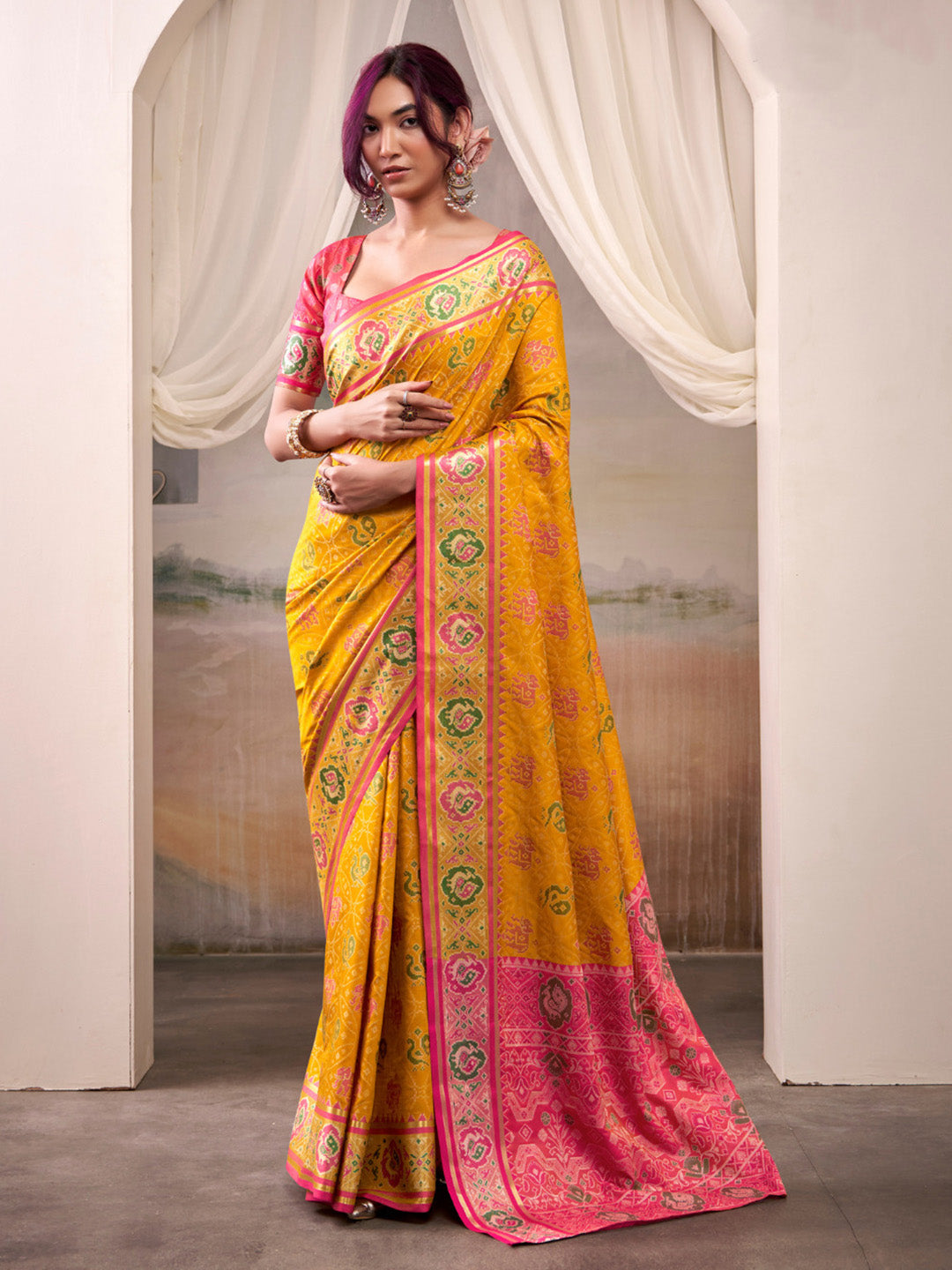 Urban Pallu Woven Design Cotton Blend Daily Saree