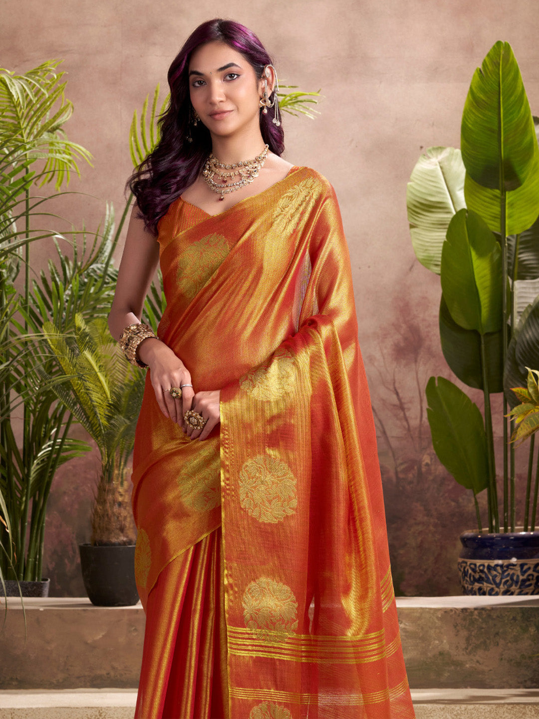 Urban Pallu Woven Design Silk Blend Traditional Saree