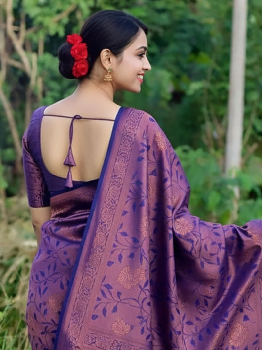 Urban Pallu Woven Design Silk Blend Traditional Saree