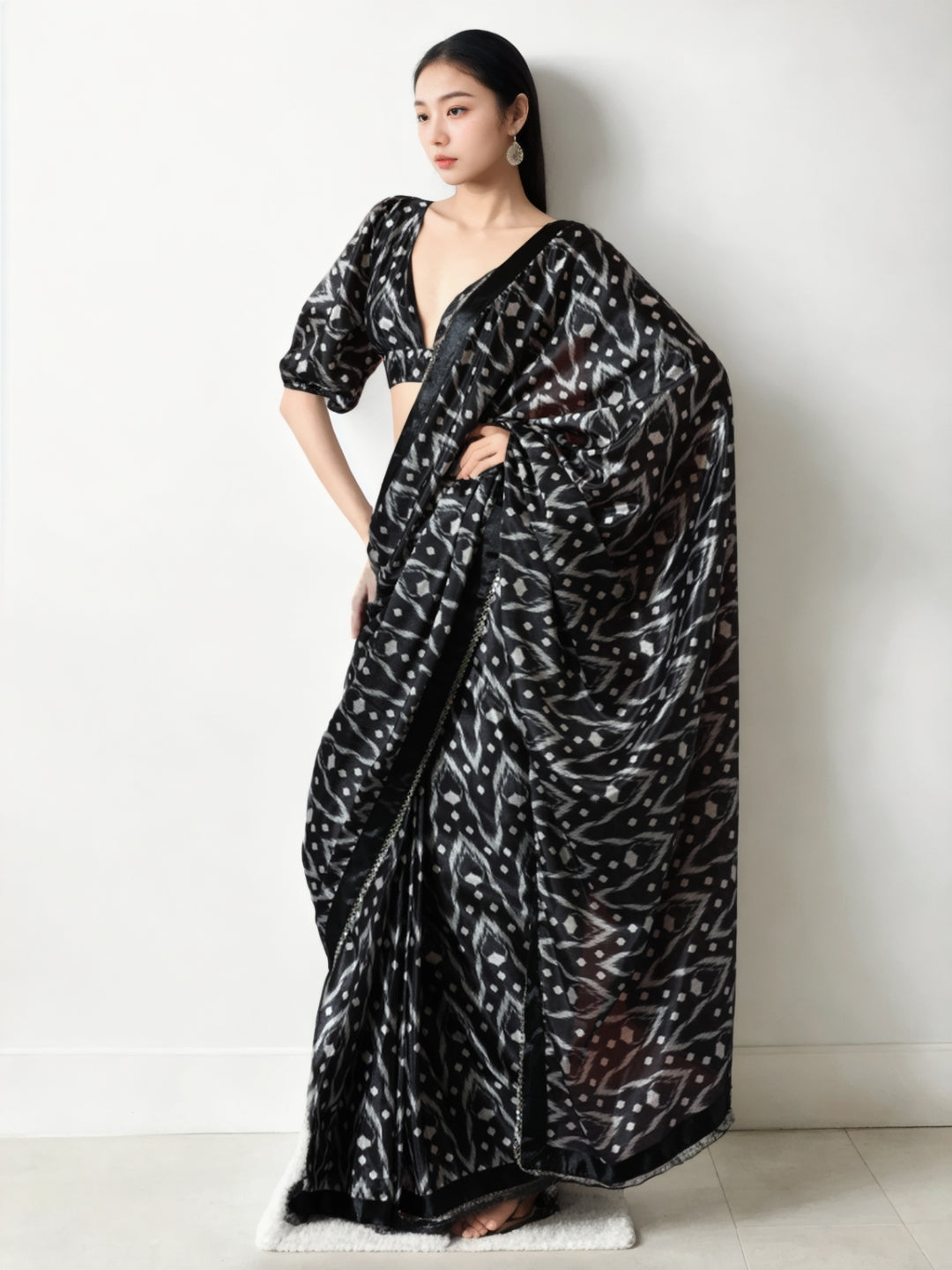 Urban Pallu Woven Design Silk Blend Fusion Saree