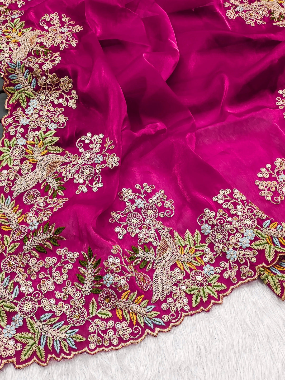 Urban Pallu Solid Silk Blend Festive Saree