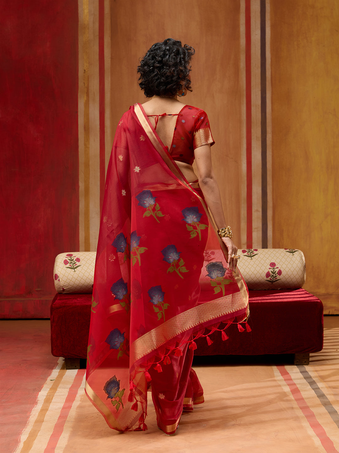 Urban Pallu Printed Satin Party Saree