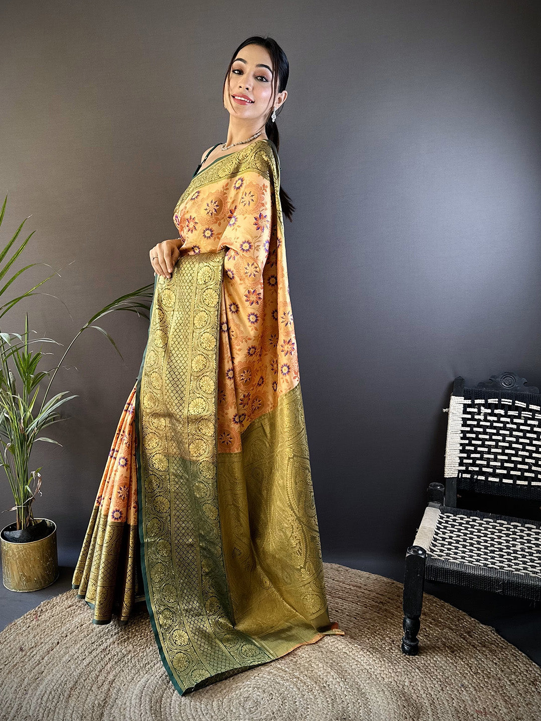 Urban Pallu Woven Design Silk Blend Traditional Saree