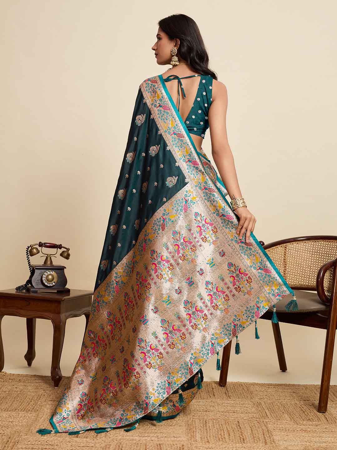 Urban Pallu Woven Design Silk Blend Party Saree