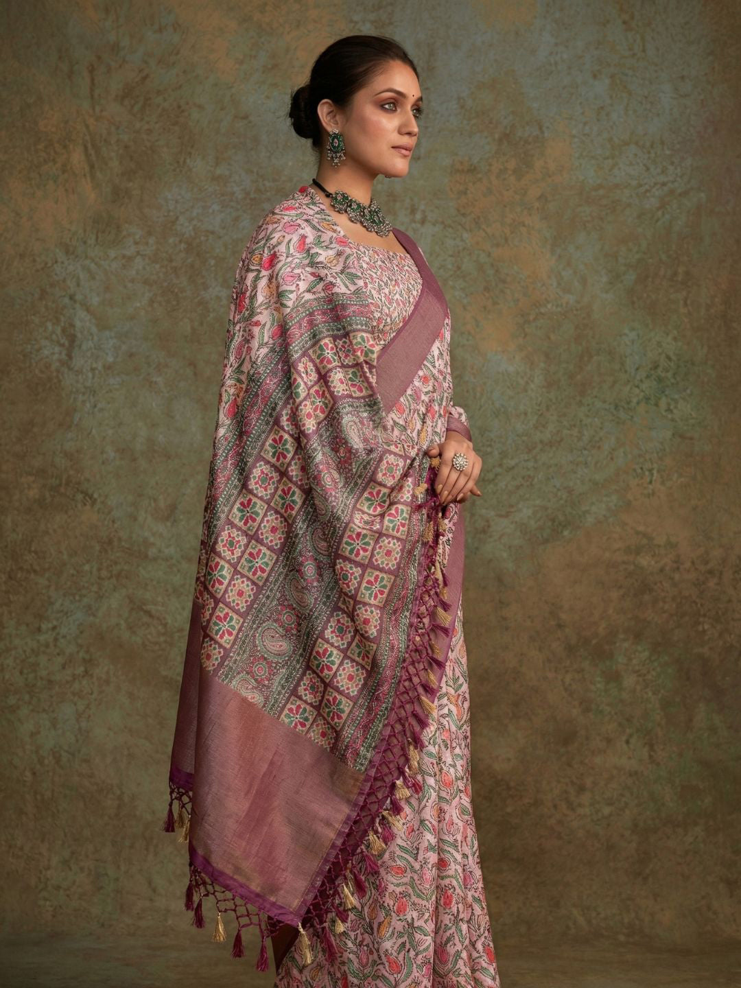 Urban Pallu Printed Silk Blend Daily Saree