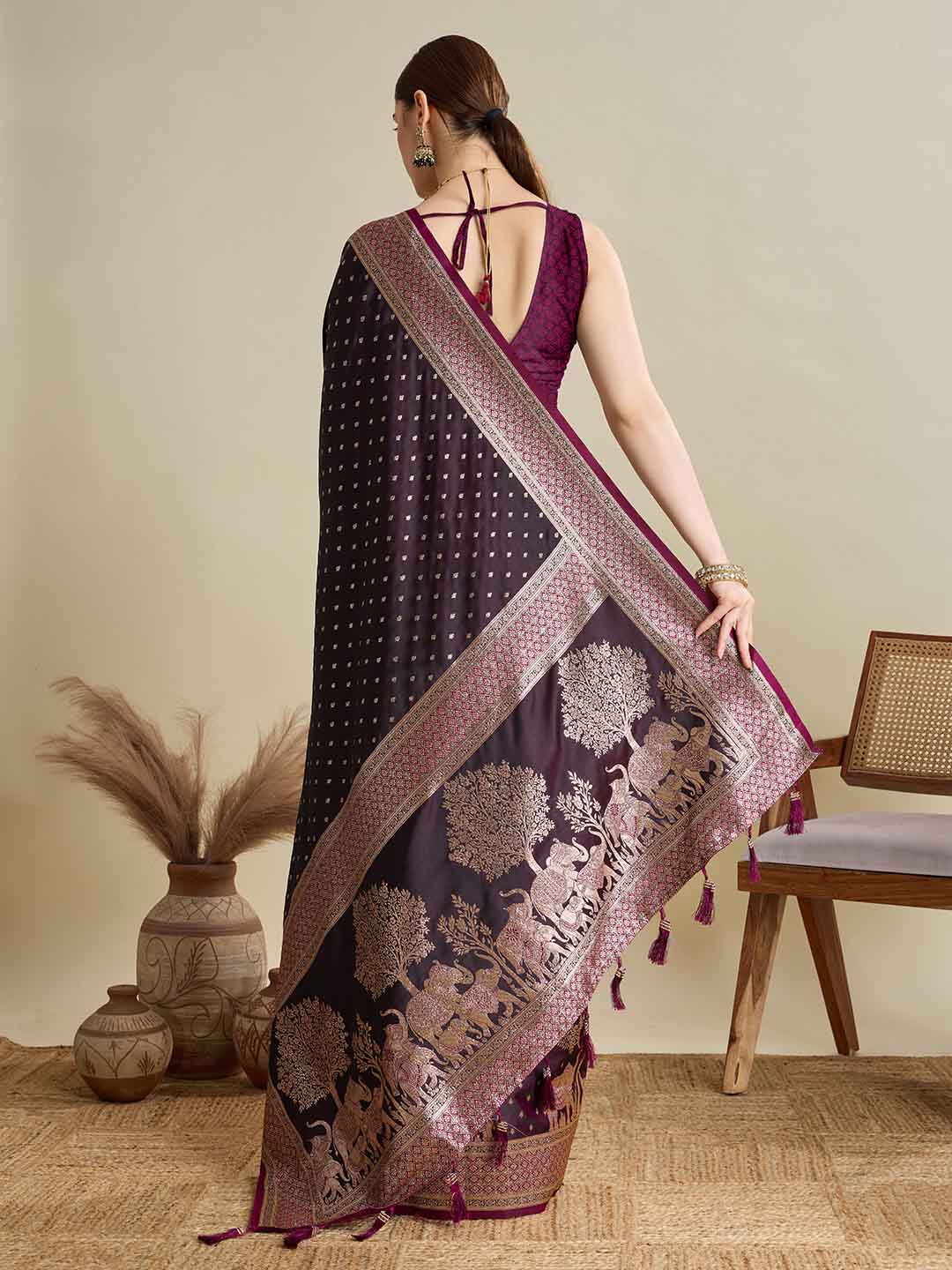 Urban Pallu Woven Design Silk Blend Party Saree