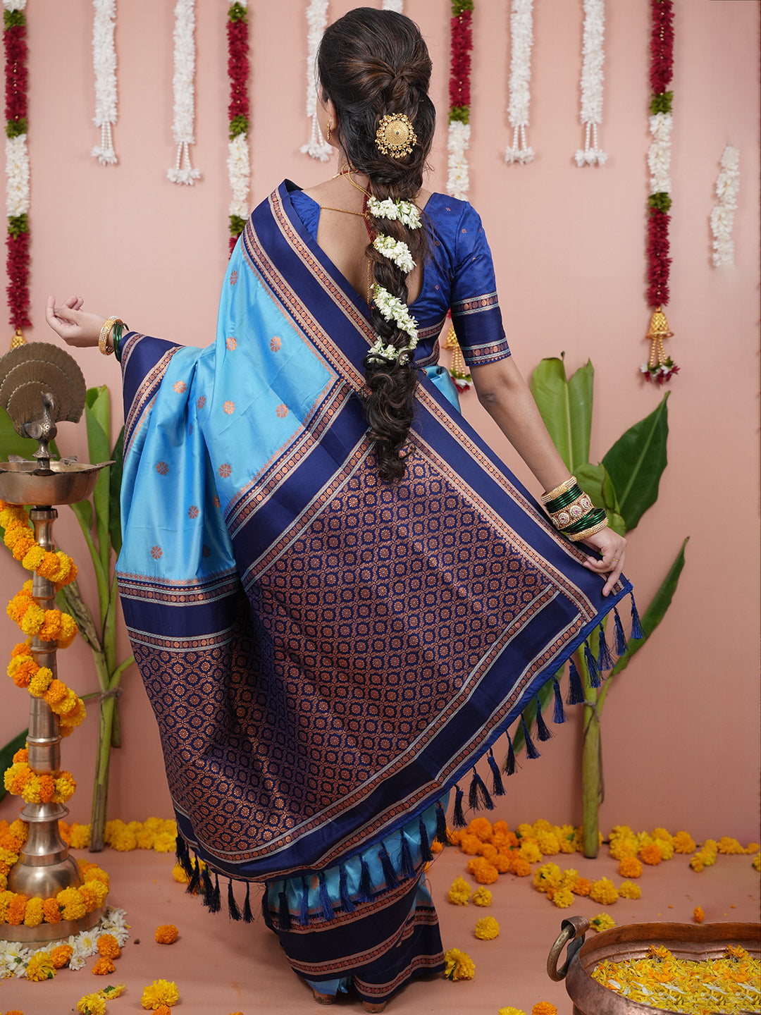 Urban Pallu Woven Design Silk Blend Traditional Saree