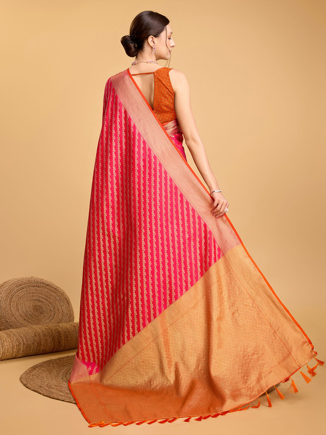 Urban Pallu Woven Design Silk Blend Party Saree