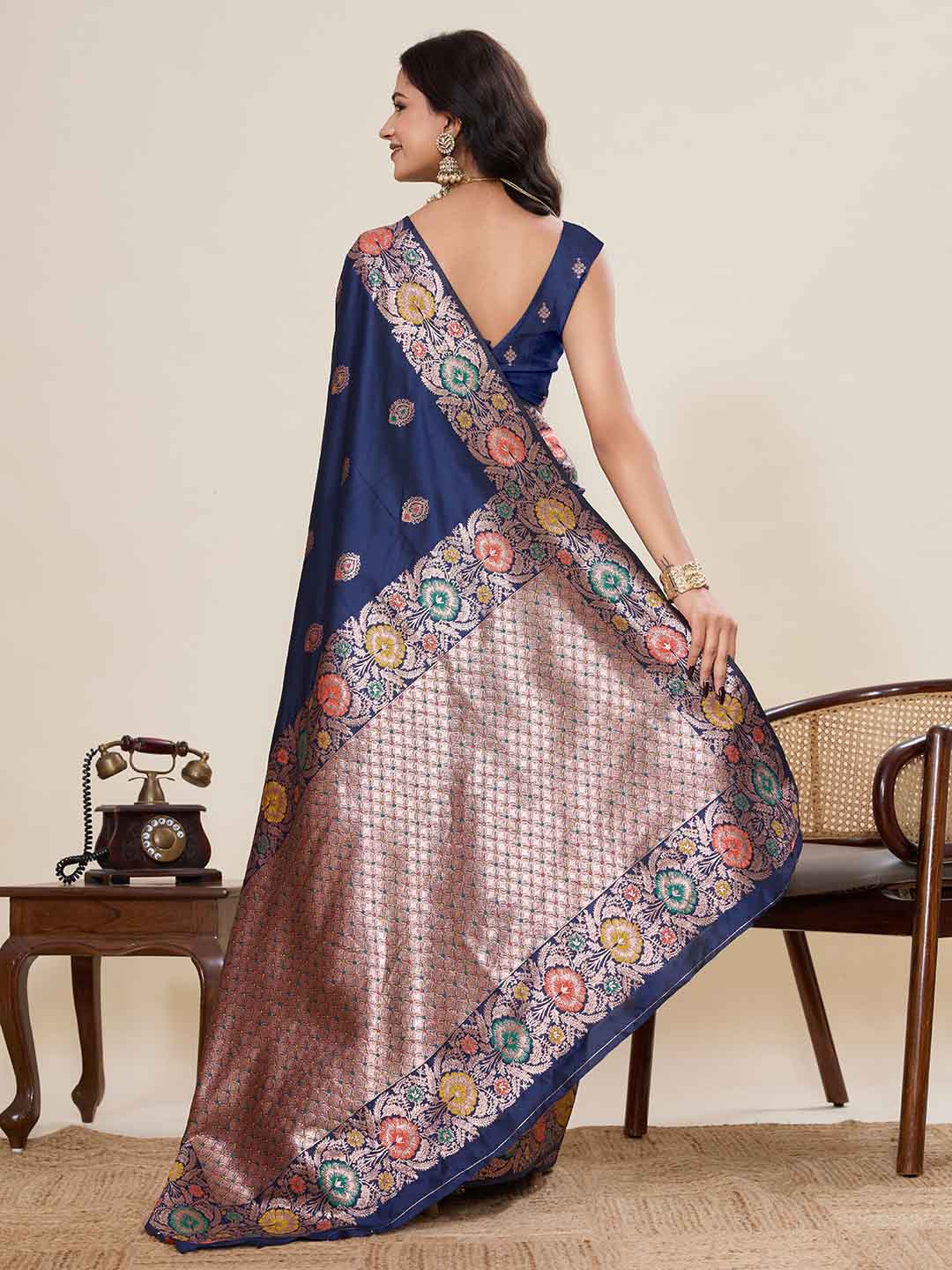 Urban Pallu Woven Design Silk Blend Party Saree