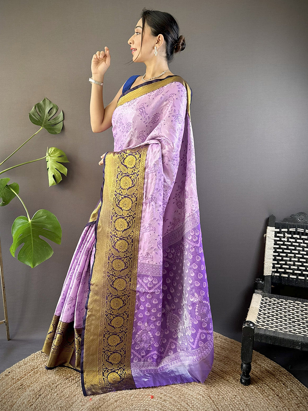 Urban Pallu Woven Design Silk Blend Traditional Saree