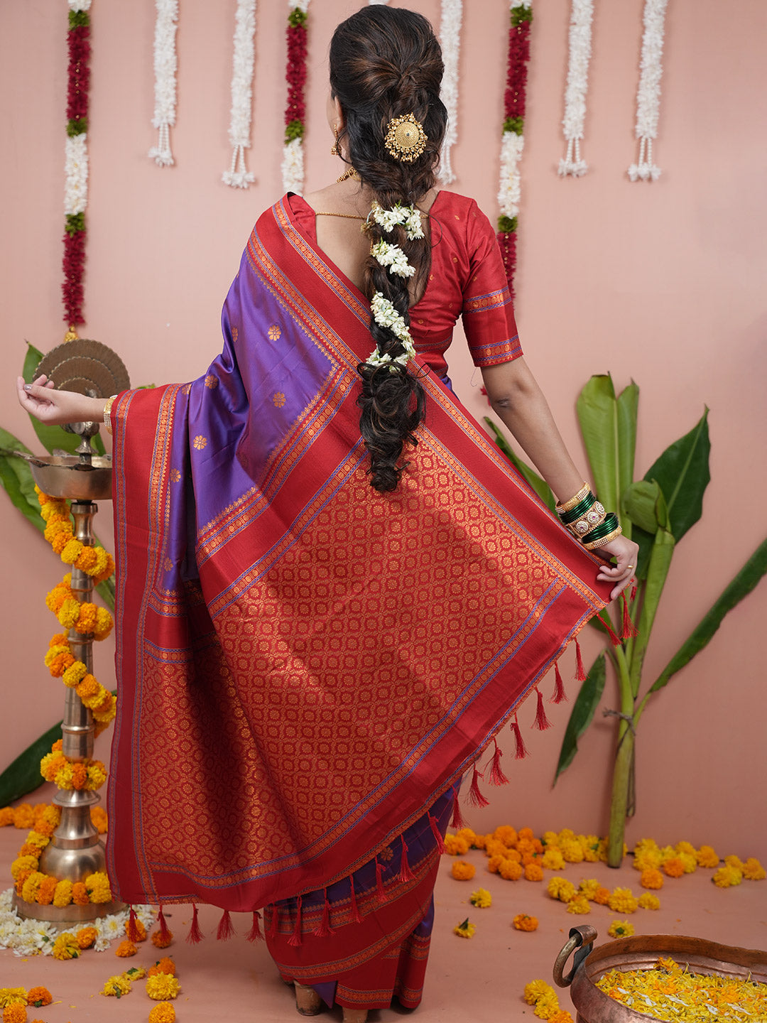 Urban Pallu Woven Design Silk Blend Traditional Saree