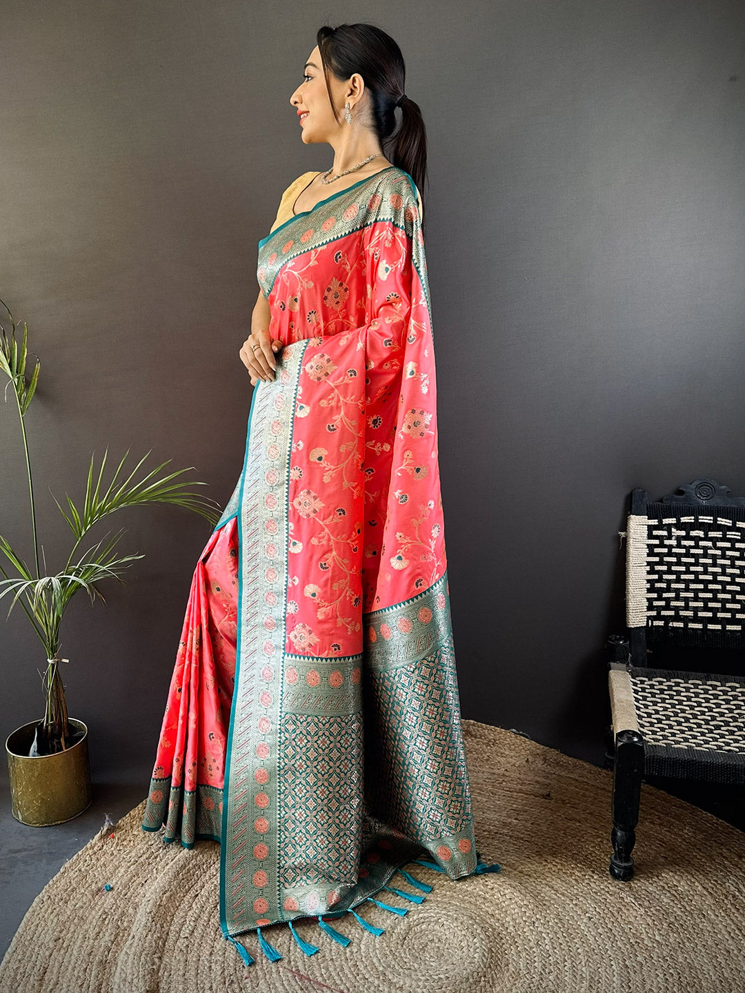 Urban Pallu Woven Design Art Silk Traditional Saree