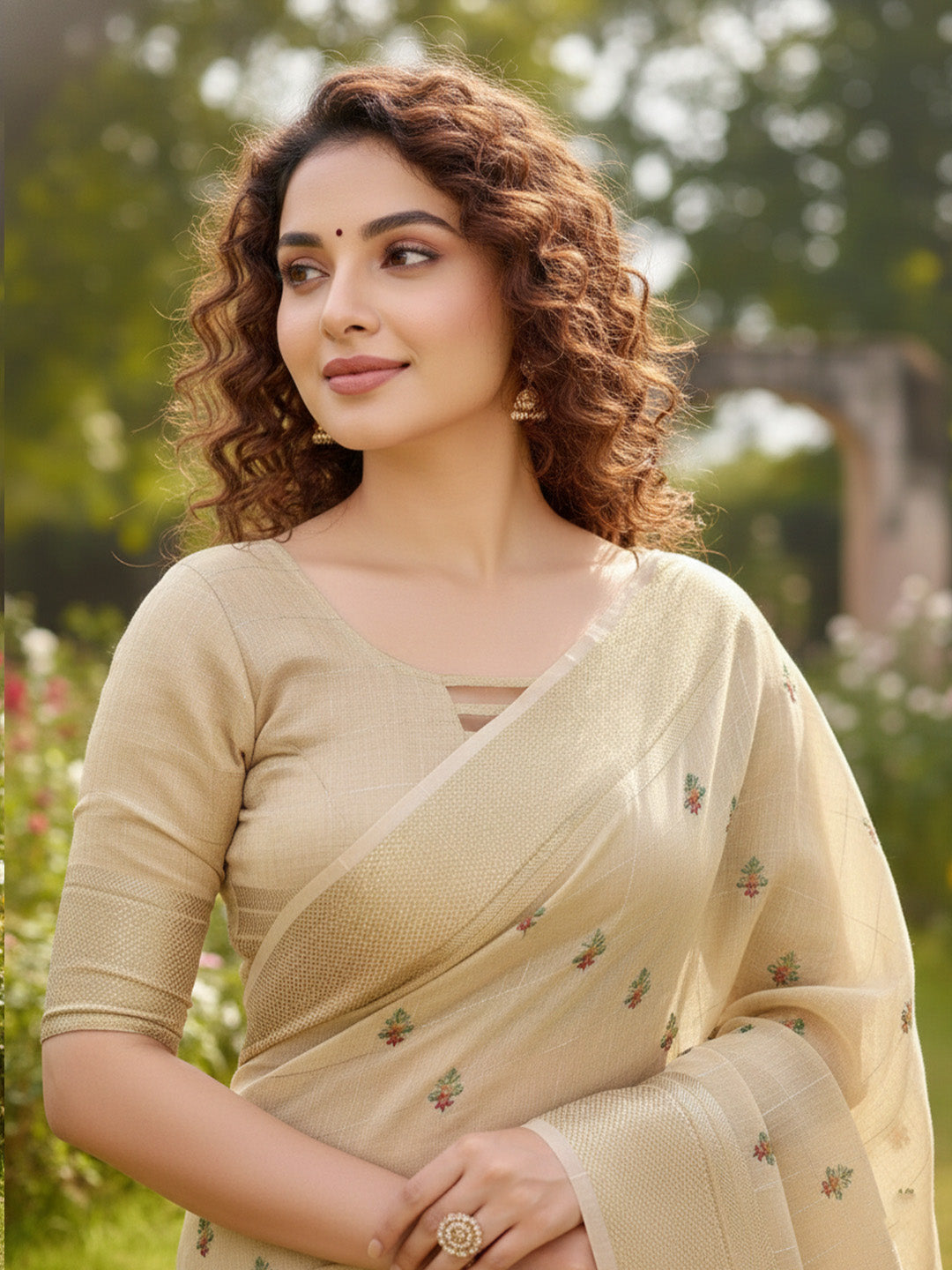 Urban Pallu Floral Sequinned Silk Blend Fusion Saree