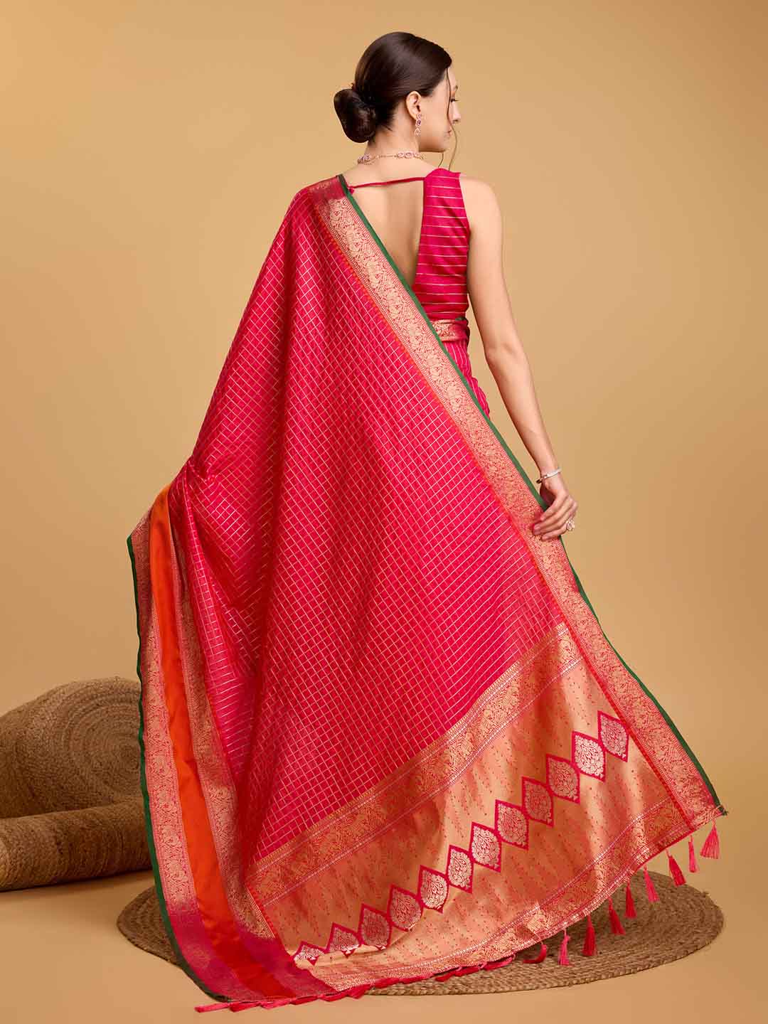 Urban Pallu Woven Design Silk Blend Party Saree