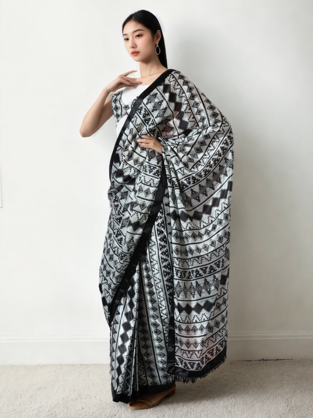 Urban Pallu Woven Design Silk Blend Fusion Saree
