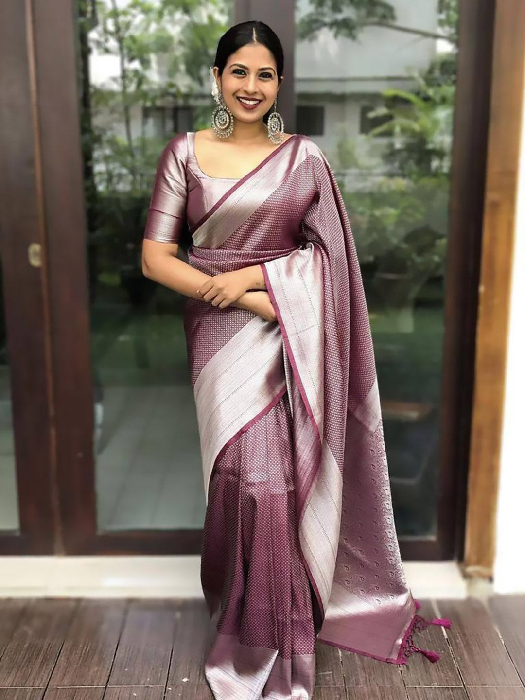Urban Pallu Woven Design Silk Blend Traditional Saree