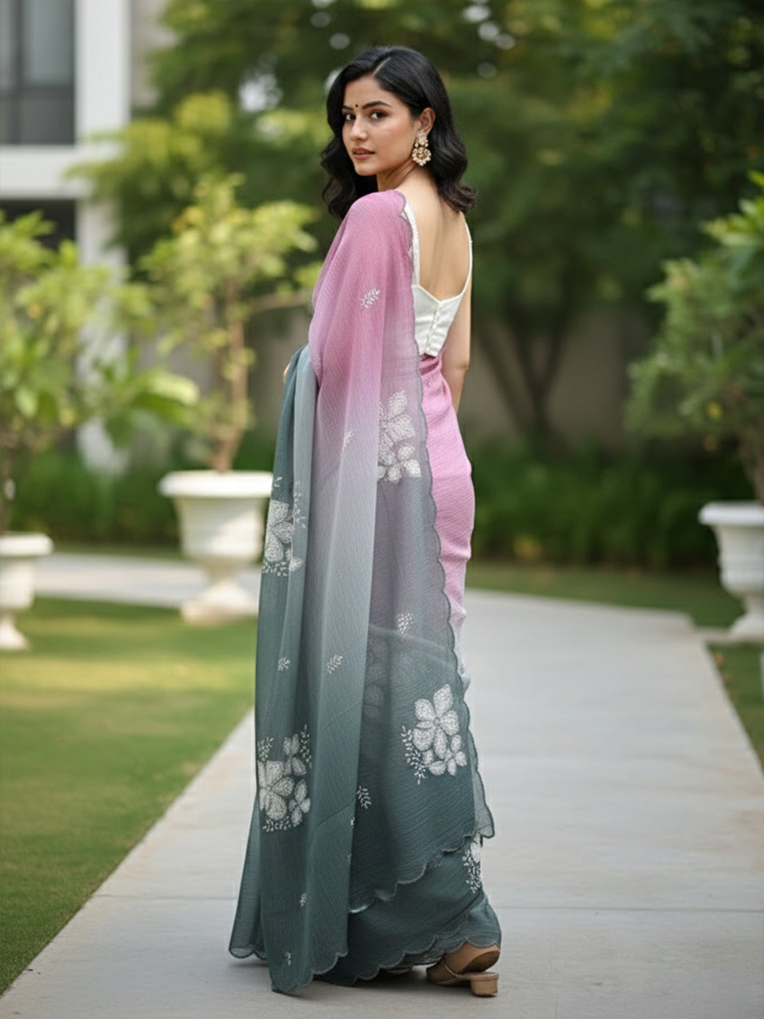 Urban Pallu Embroidered Poly Chiffon Daily Saree