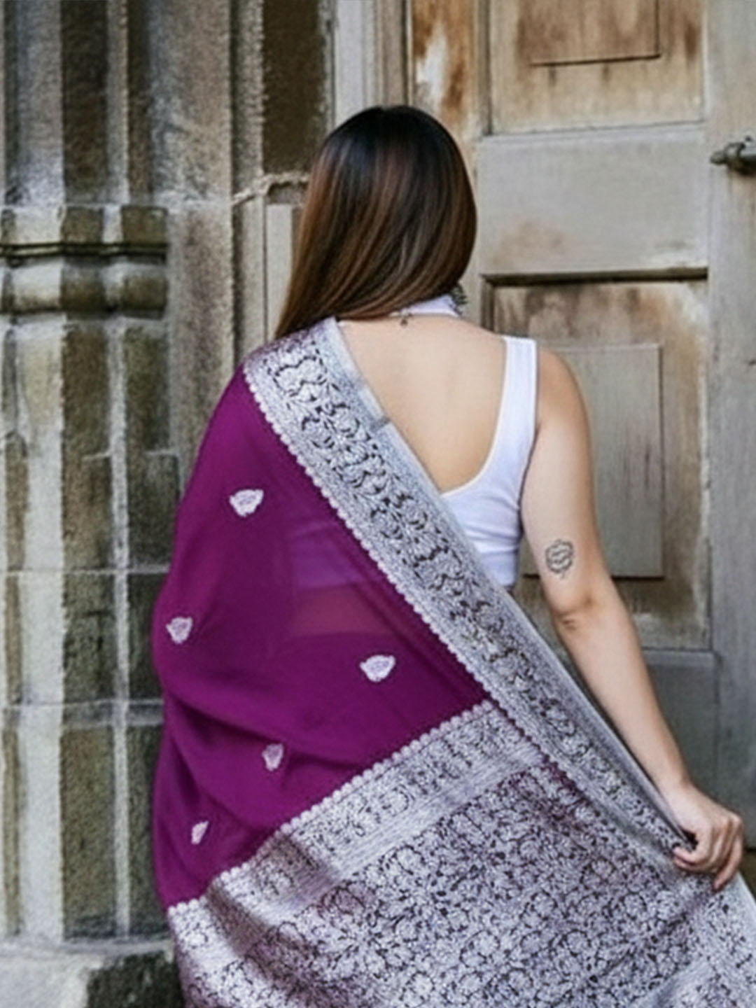 Urban Pallu Woven Design Silk Blend Work Saree
