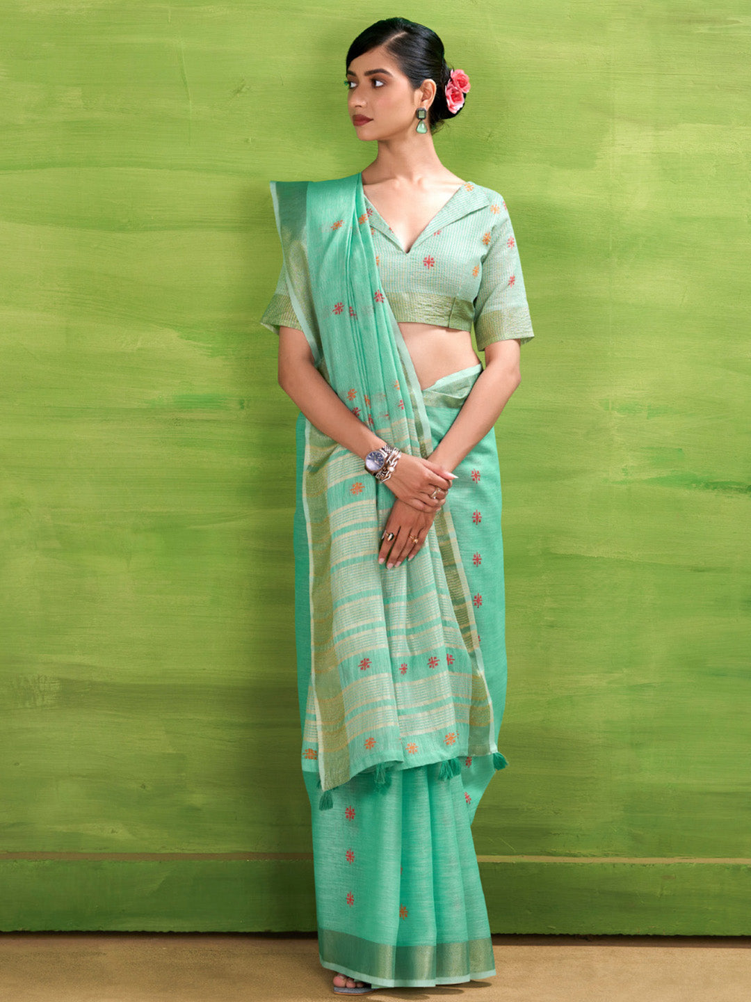 Urban Pallu Solid Cotton Blend Daily Saree