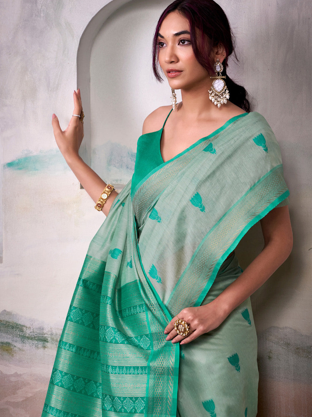 Urban Pallu Woven Design Cotton Blend Daily Saree