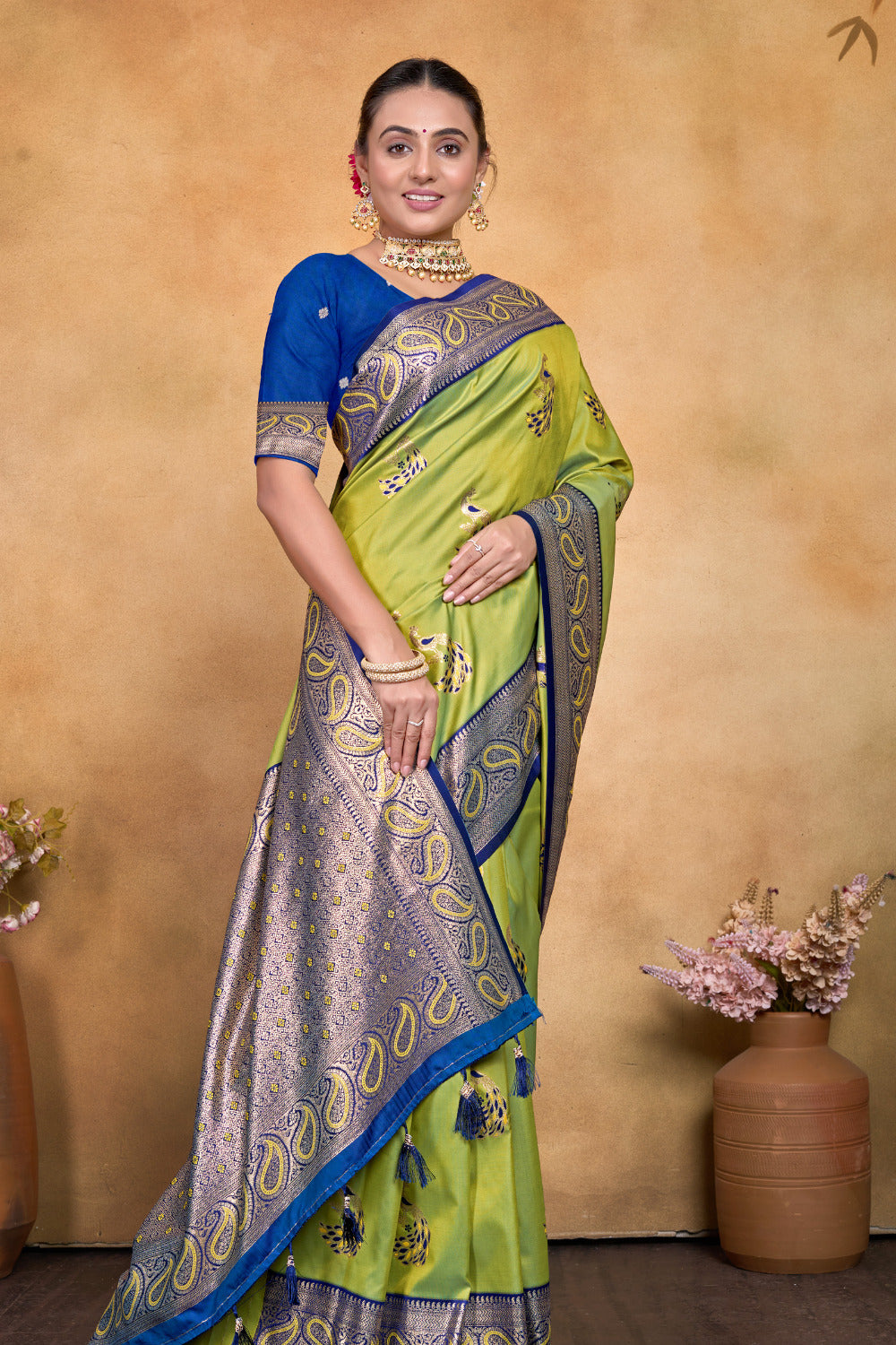 Urban Pallu Woven Design Silk Blend Fusion Saree