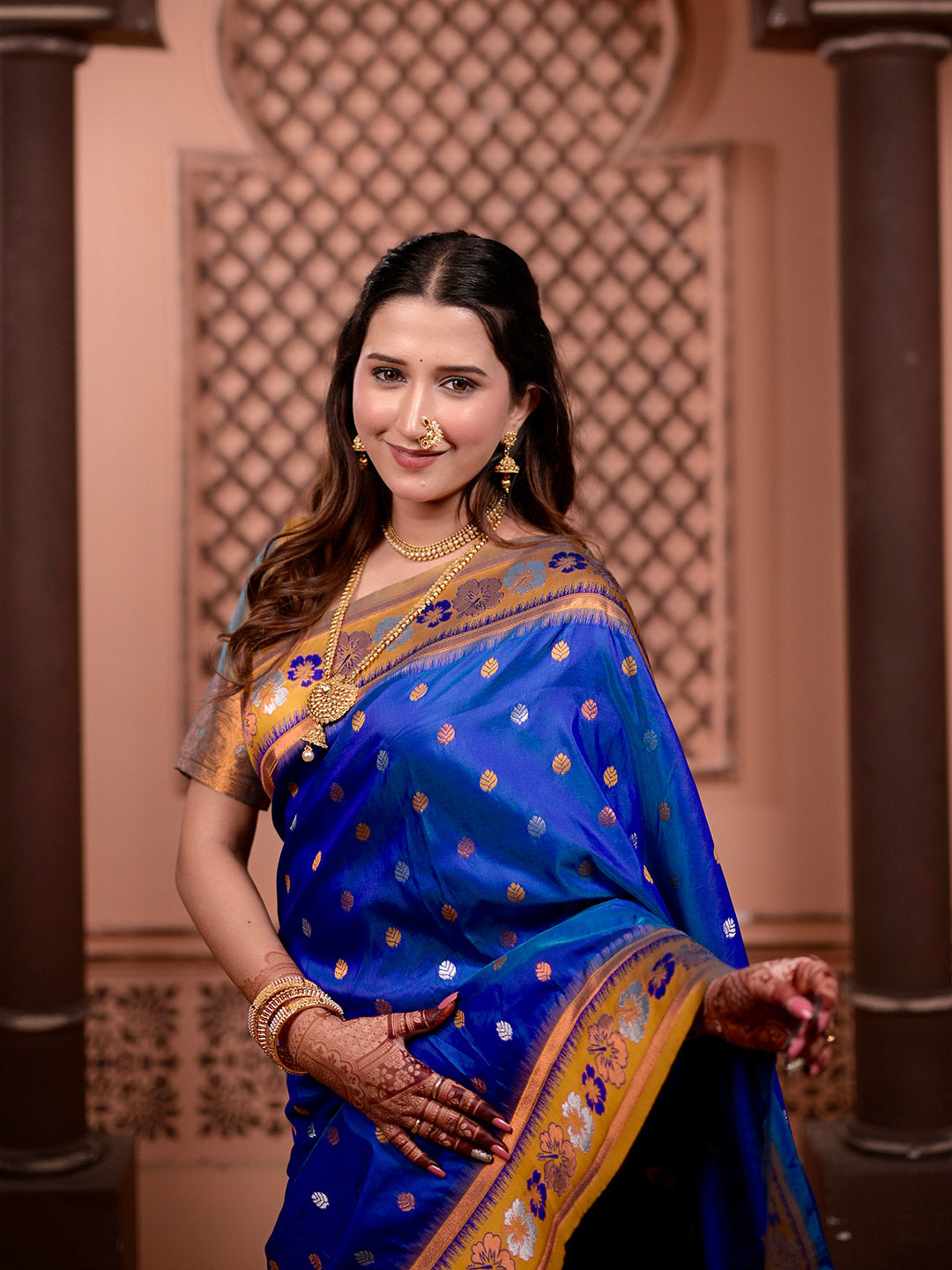 Urban Pallu Woven Design Silk Blend Traditional Saree