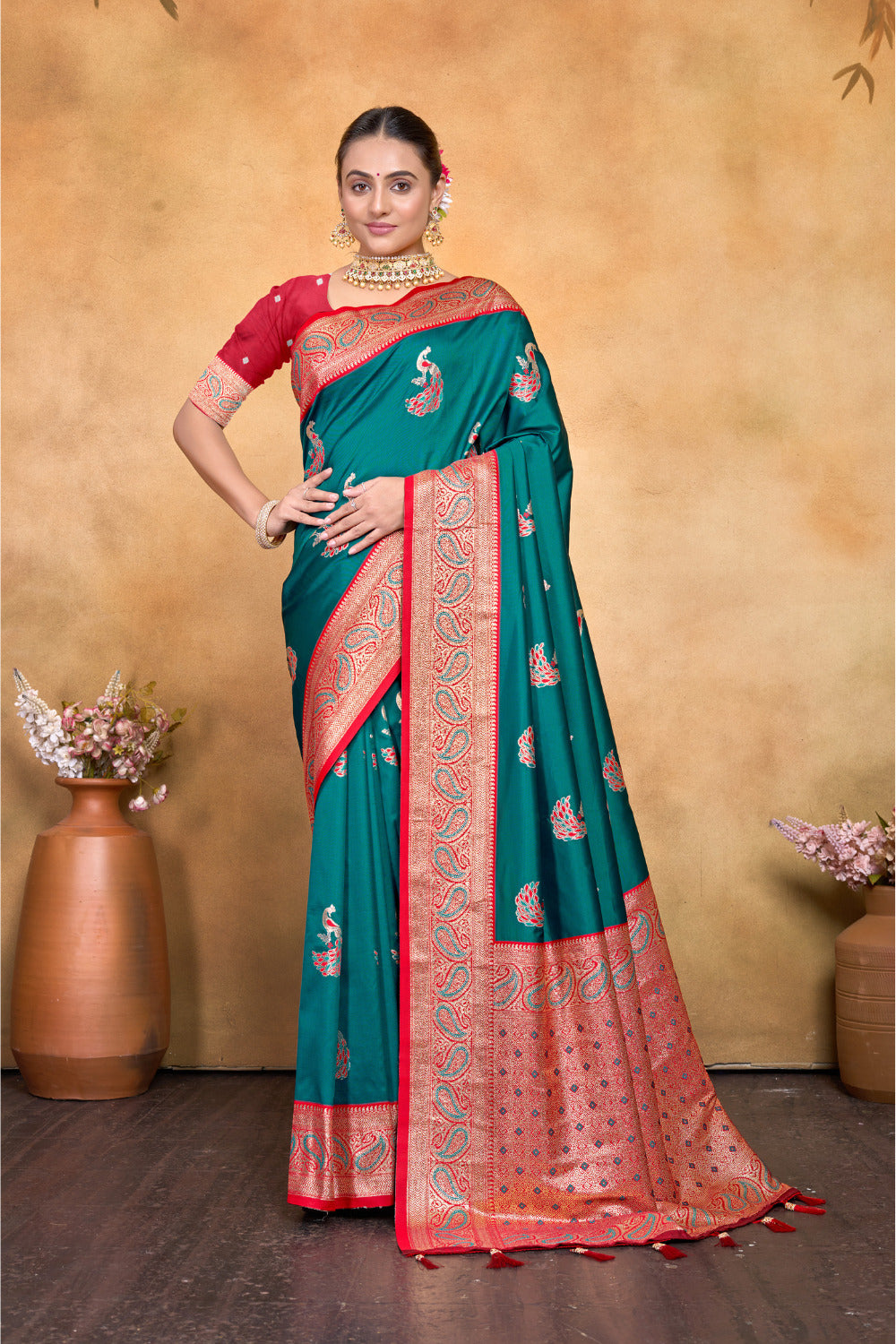 Urban Pallu Woven Design Silk Blend Fusion Saree