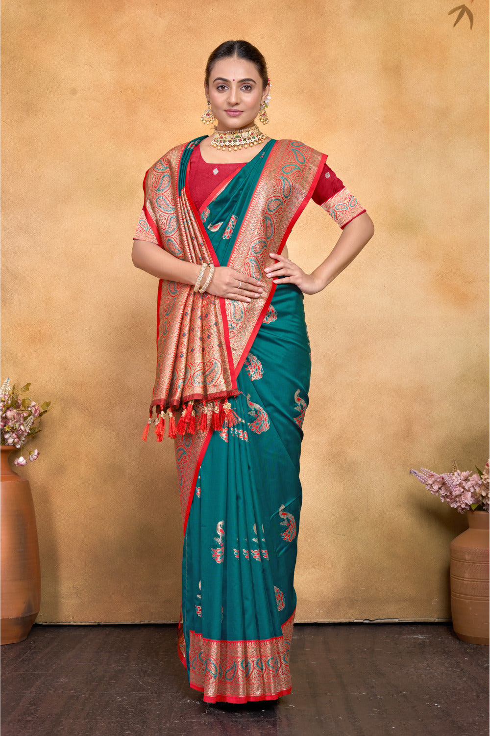 Urban Pallu Woven Design Silk Blend Fusion Saree