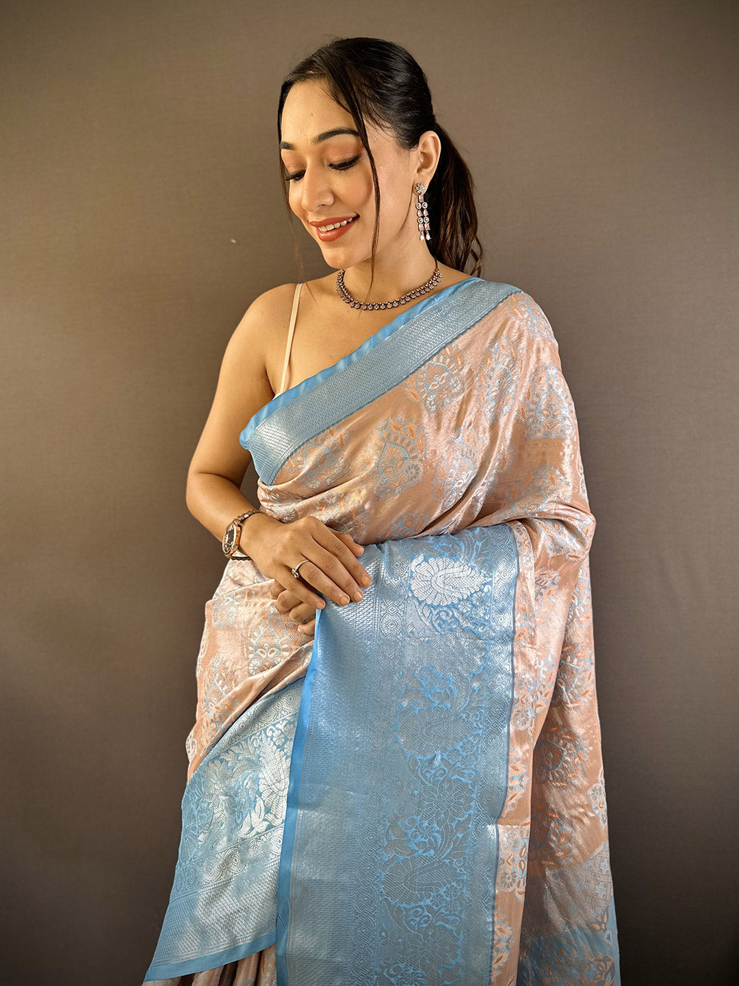 Urban Pallu Woven Design Silk Blend Traditional Saree