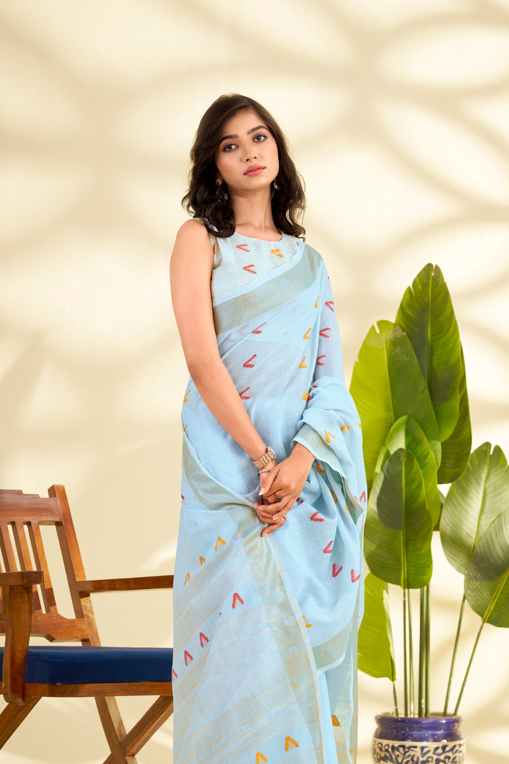 Urban Pallu Woven Design Cotton Blend Daily Saree