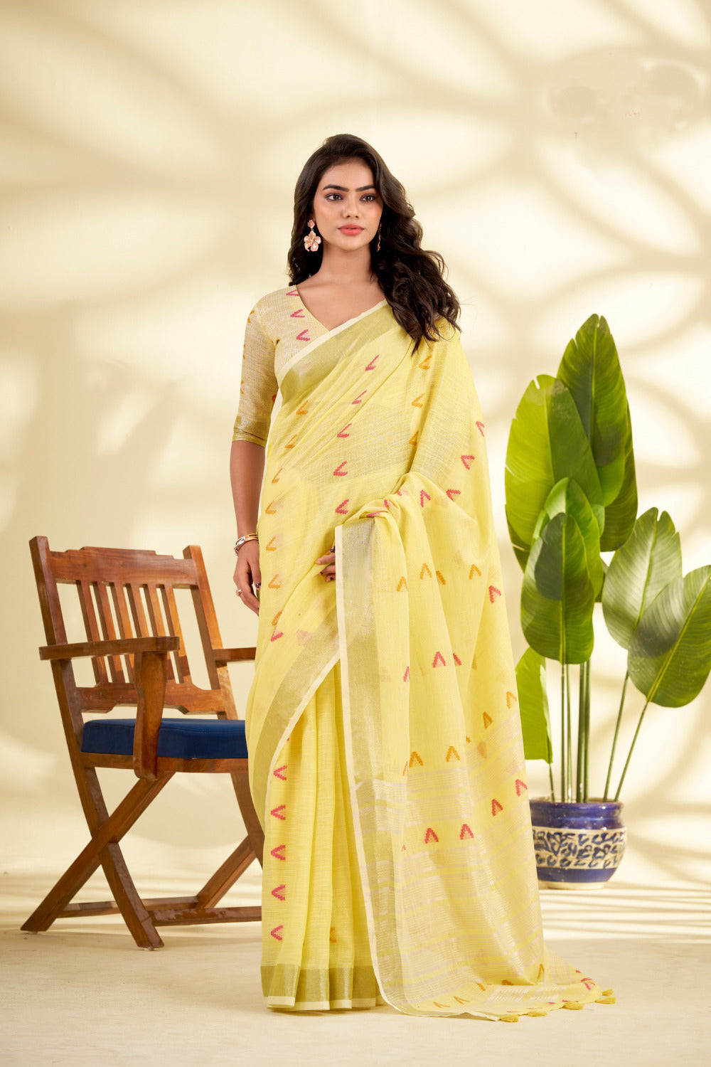 Urban Pallu Woven Design Cotton Blend Daily Saree