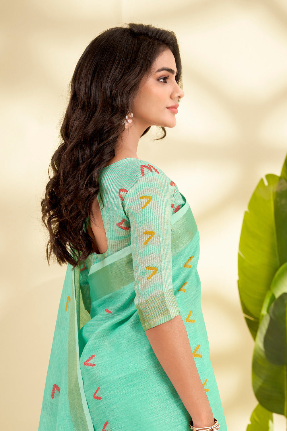 Urban Pallu Woven Design Cotton Blend Daily Saree
