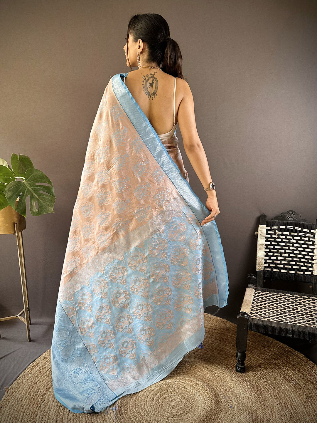 Urban Pallu Woven Design Silk Blend Traditional Saree