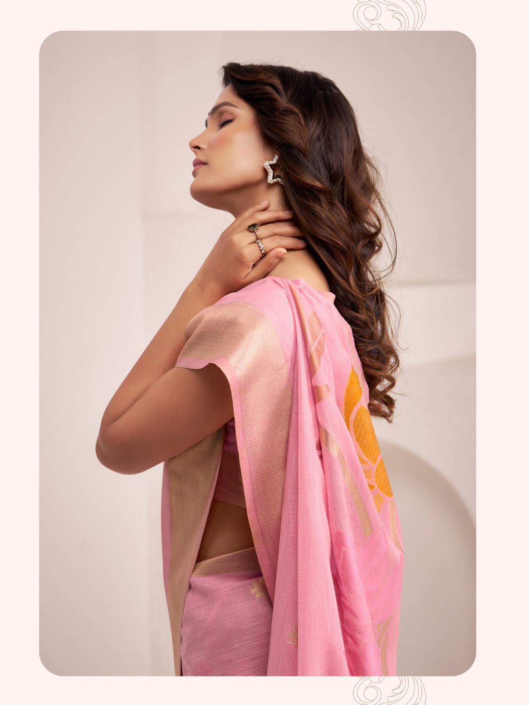 Urban Pallu Woven Design Silk Blend Daily Saree
