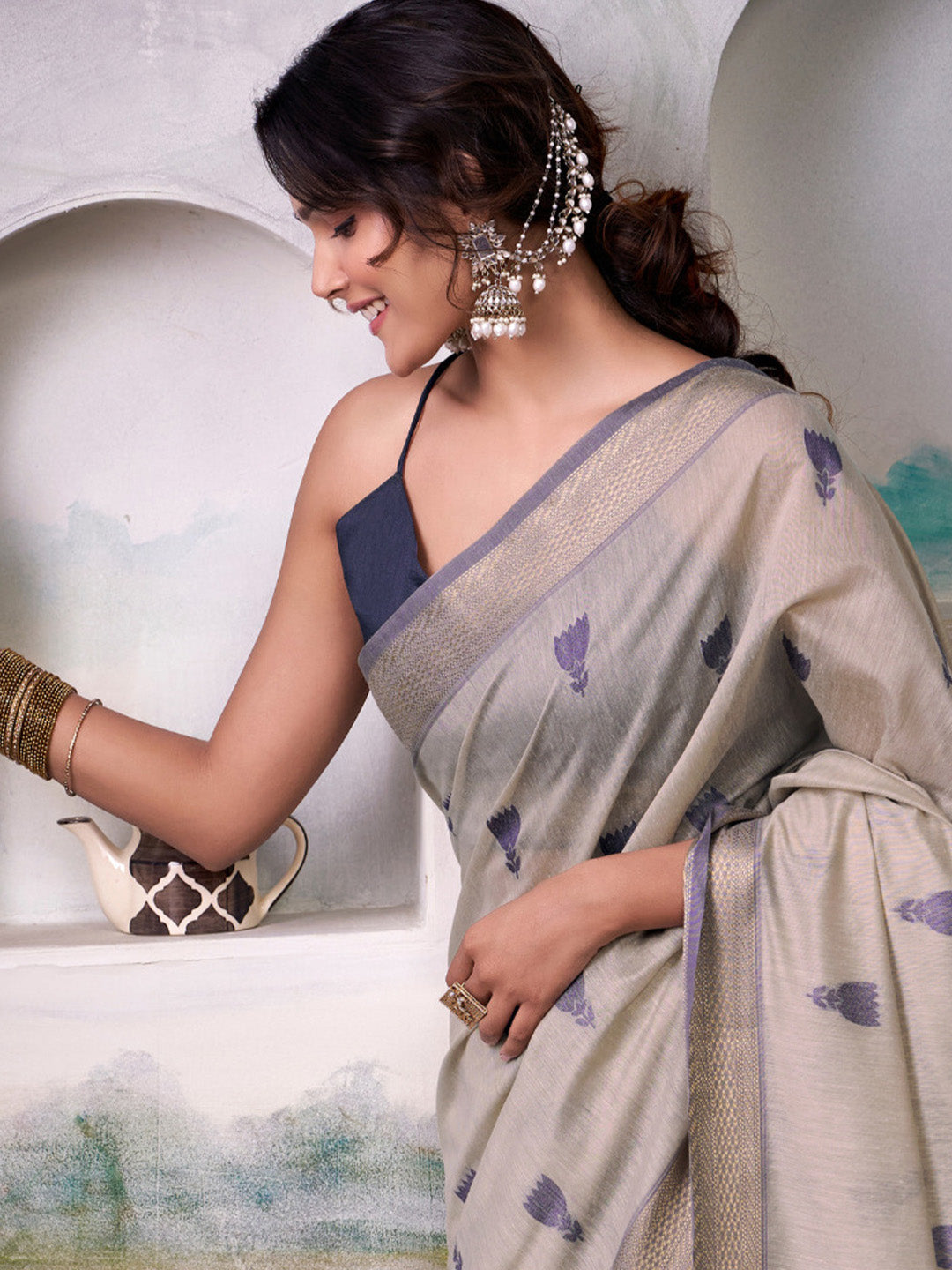 Urban Pallu Woven Design Cotton Blend Daily Saree